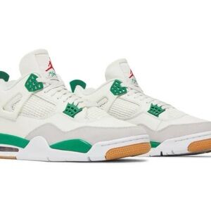 Jordan Men's White and Green Sneakers